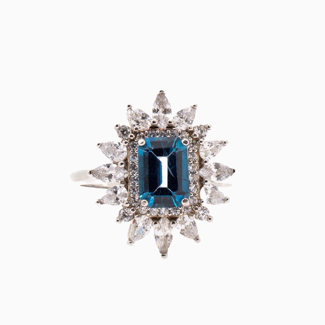Anillo Celine con Topacio Azul | Plata 925 | Patricia Zúñiga Joyería | AnnaMar Atelier
