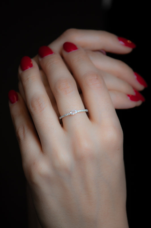 Anillo Circonia Oval y Pavé | Plata 925 | Patricia Zúñiga Joyería | AnnaMar Atelier